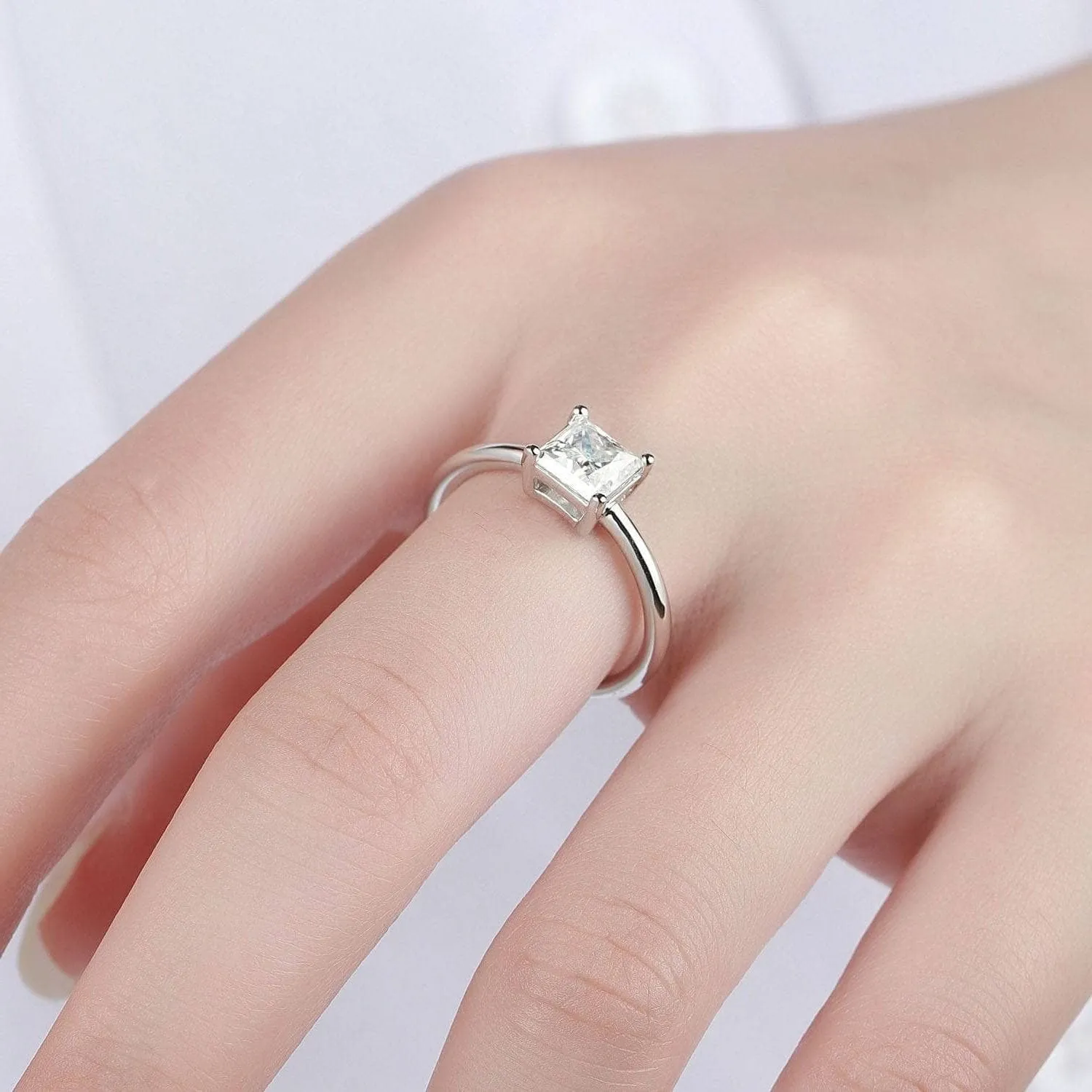1.0 Ct Princess Cut Diamond Solitaire Engagement Ring