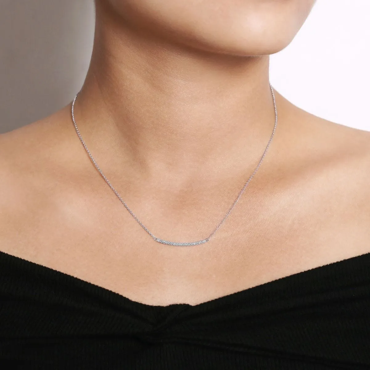14K White Gold 18" Diamond Pavé Curved Bar Necklace - NK4273W45JJ