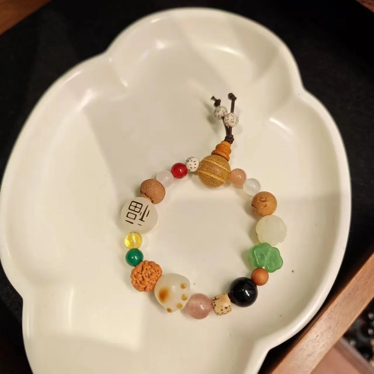 18 Beads Buddhist Bracelet - Retro Design, Unisex, Handmade Craftsmanship