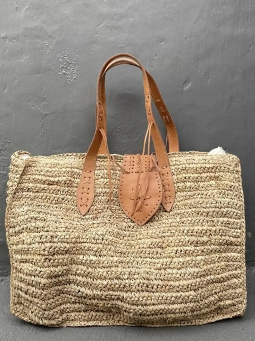 Big raffia beach bag