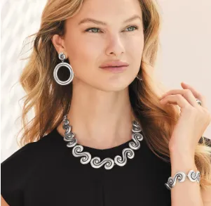 Contempo Moda Necklace