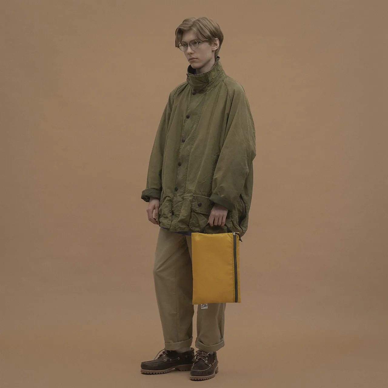 DOCUMENT POUCH