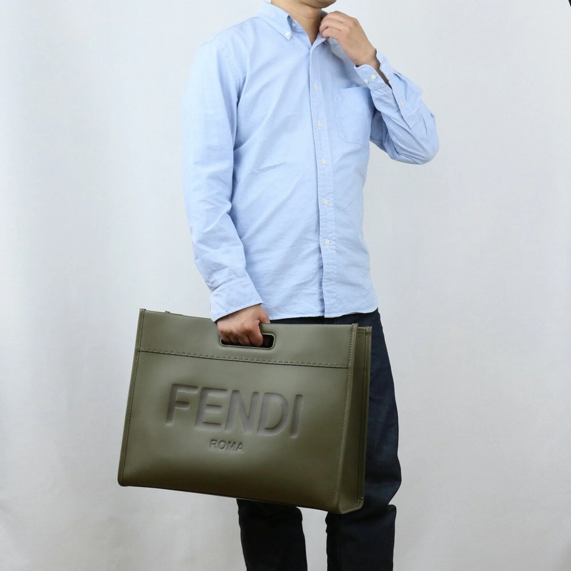 FENDI 7V80 tote bag khaki men's