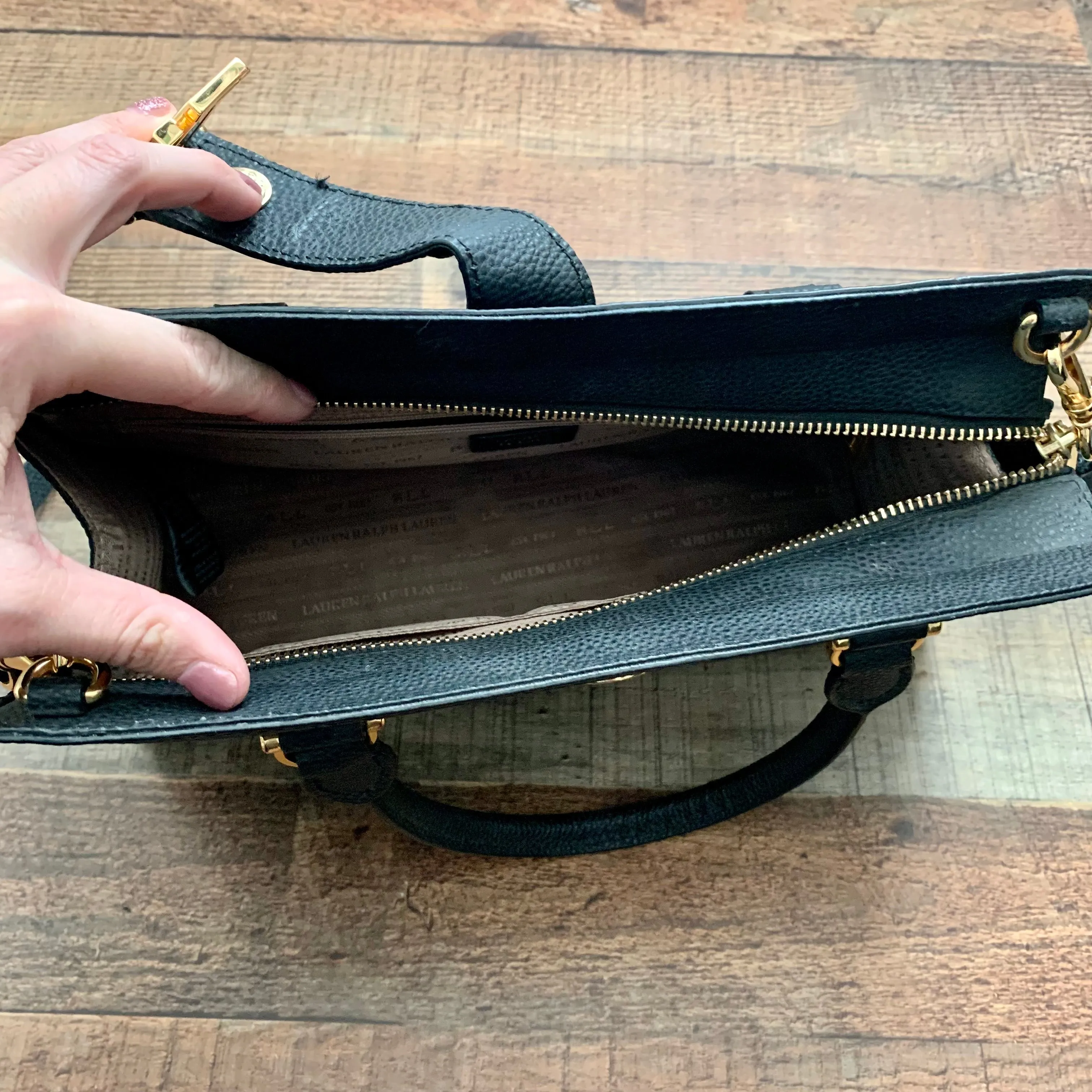 Lauren Ralph Lauren Vintage Black Leather Handbag (LIKE NEW CONDITION)