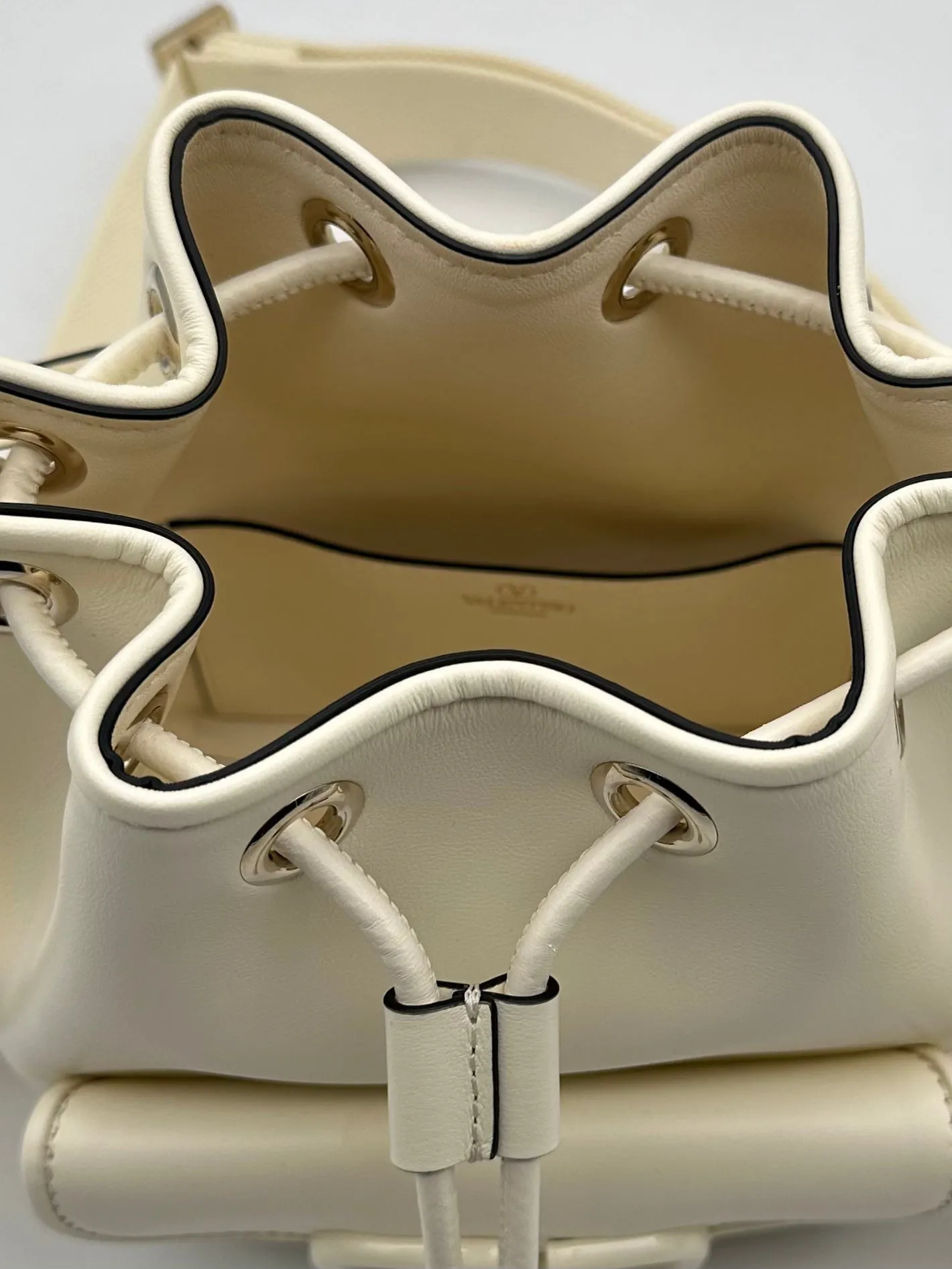 Locò Leather Bucket Bag