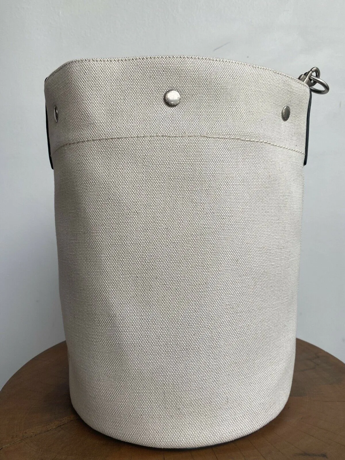 LOGO BUCKET BAG