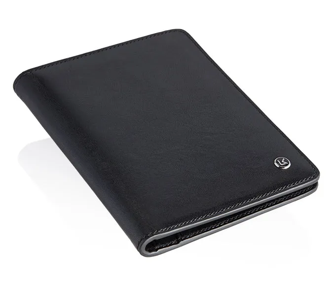 Passport wallet in luxurious handcrafted vegetable tanned leather
