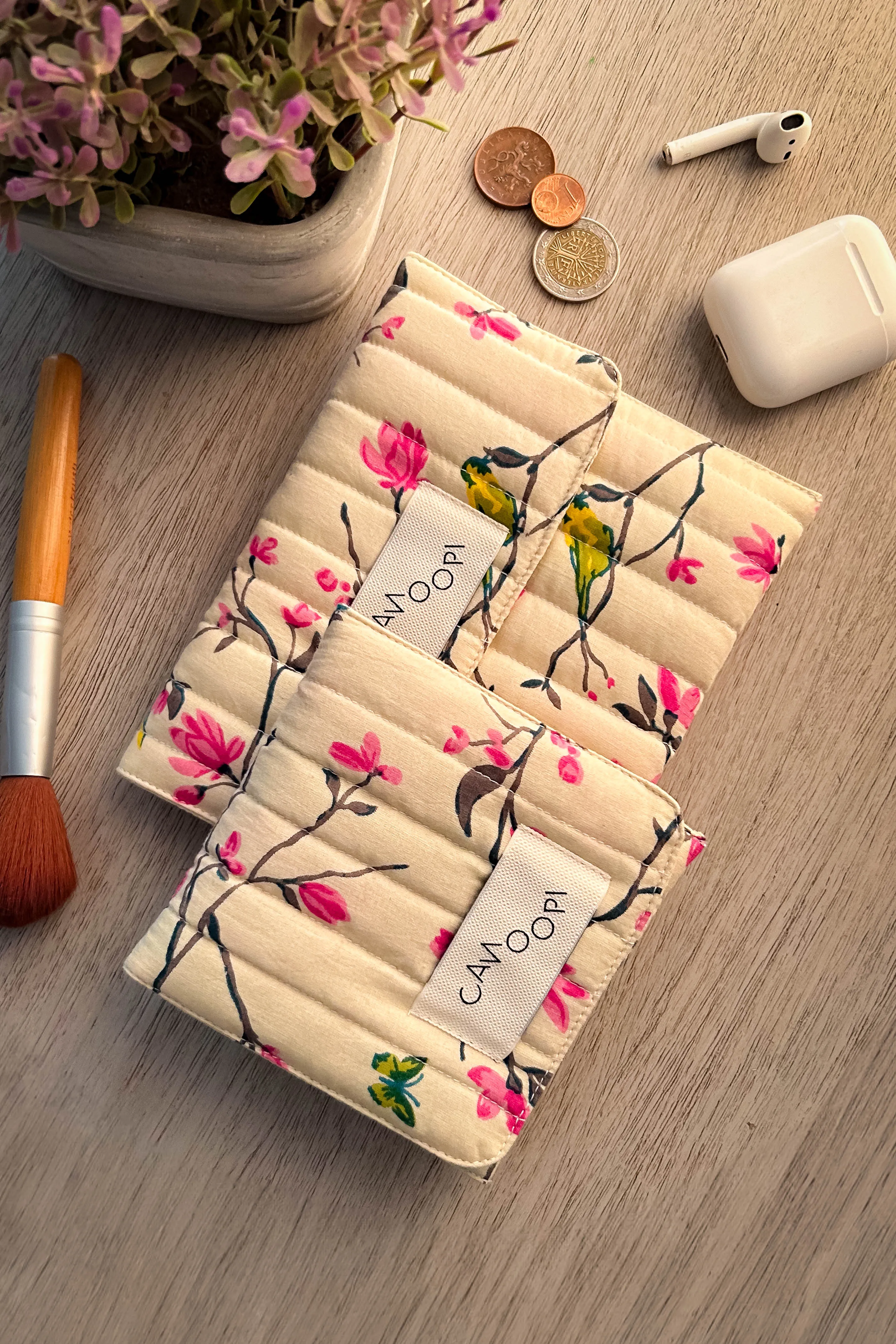 Petals Travel Pair