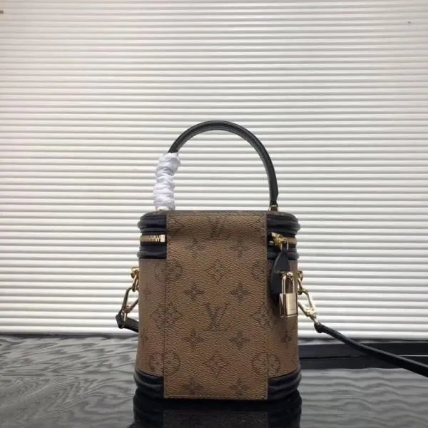 Petit Noe Monogram Canvas Bucket Bag M43986 2018