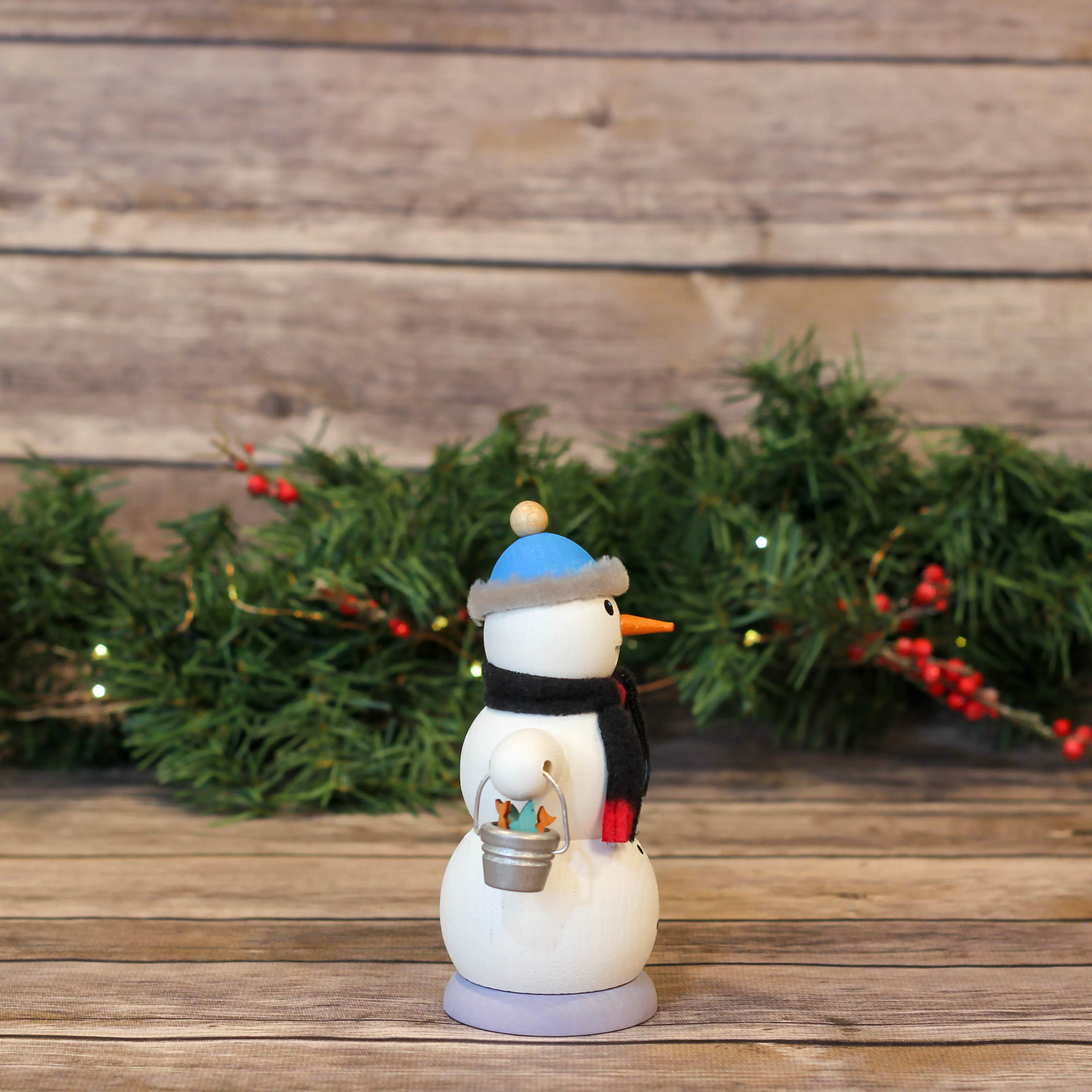 Smoker - Snowman with Penguin
