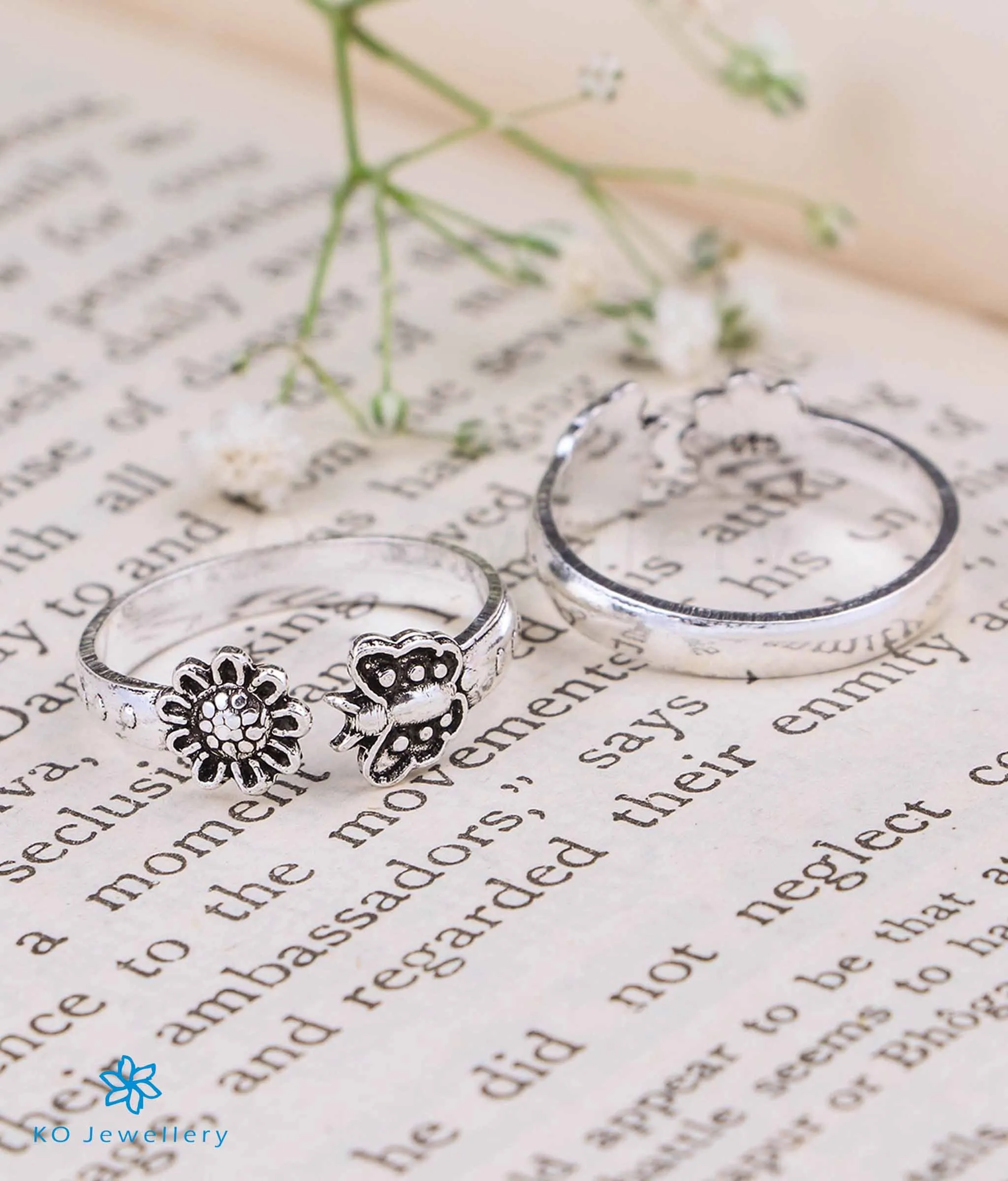 The Butterfly Pure Silver Toe-Rings (Front open)