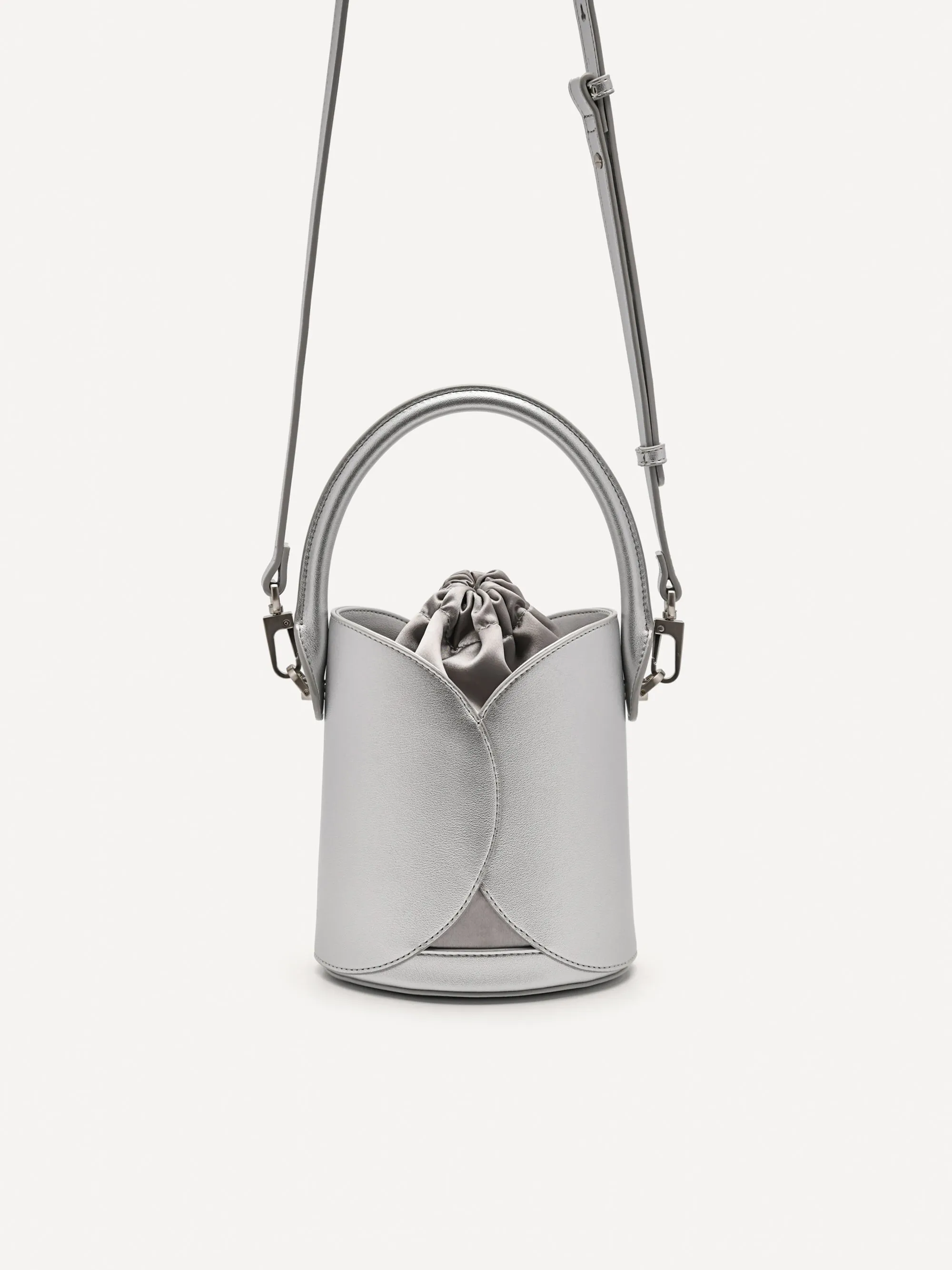 Vibe Bucket Bag