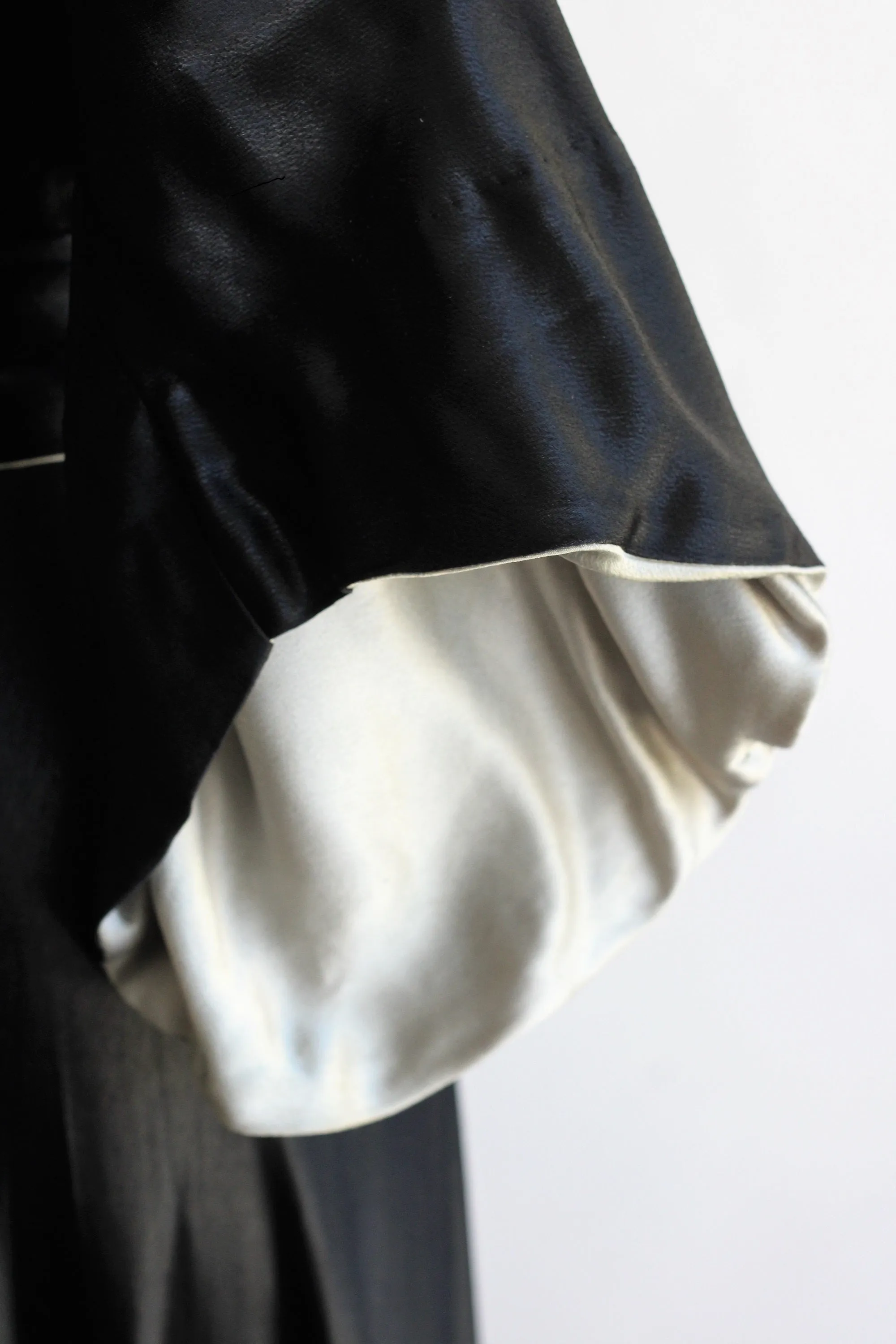 Vintage 1940s Black Silk Satin Dressing Gown
