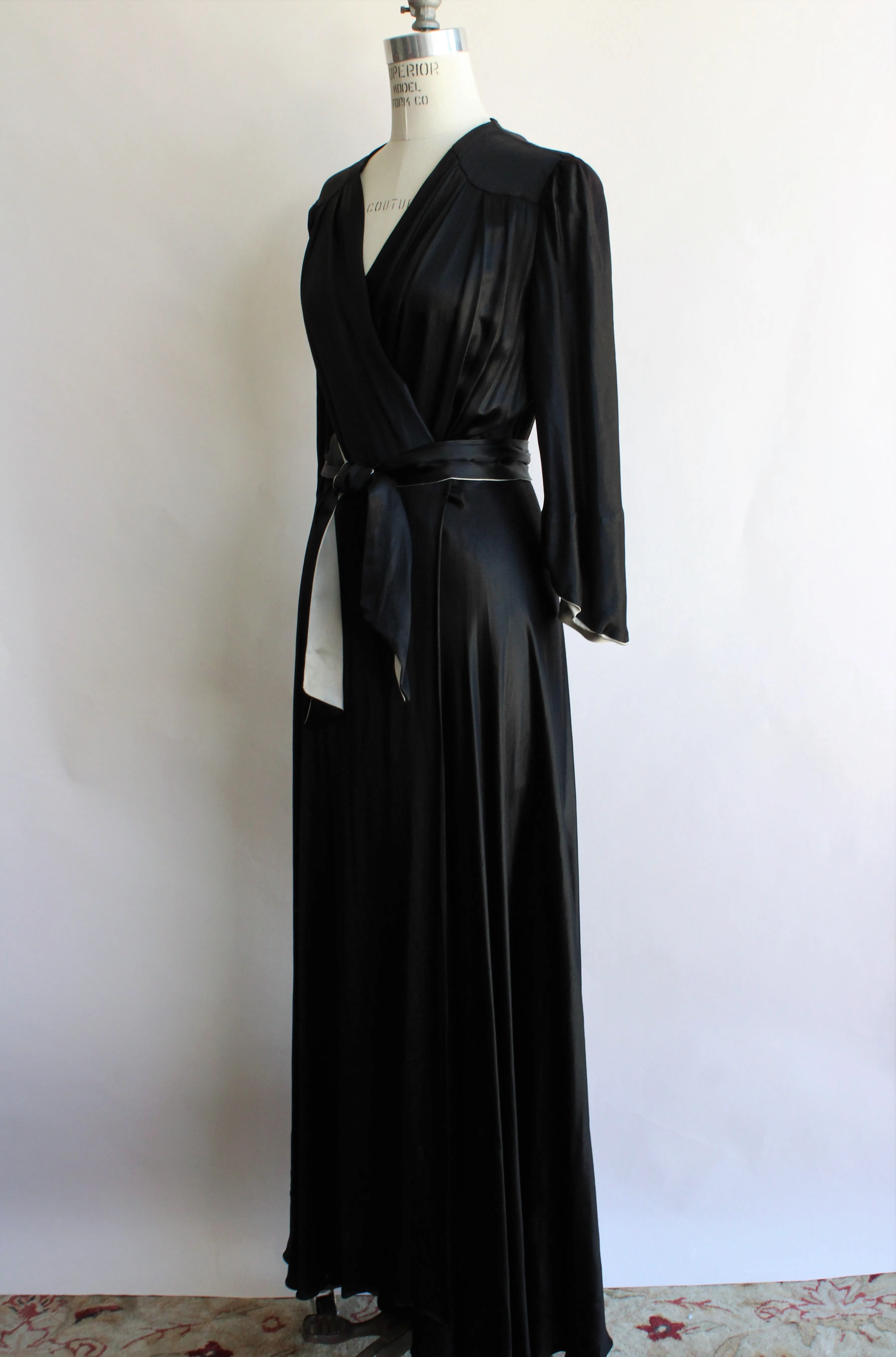 Vintage 1940s Black Silk Satin Dressing Gown